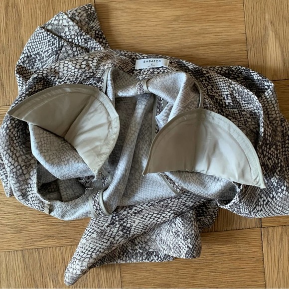 Babaton Aritzia 2 Macaulay Python Snake Print Blazer Ruched Office Siren - Picture 7 of 9